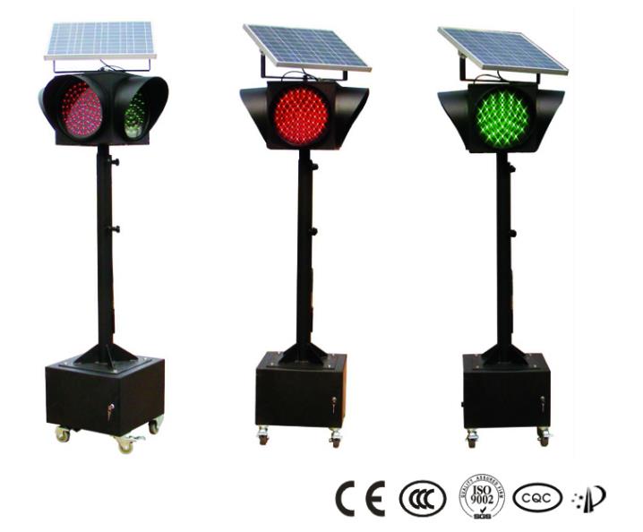 Punaisen, keltaisen ja vihreän tien aurinkoliikennevalo, aurinkovalovalojen LED-liikenteen varoitusvalo